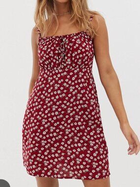 Hollister mini dress with spaghetti straps - red and white flowers SIZE L